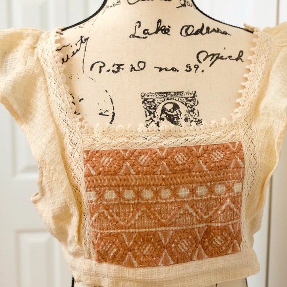 Free People Tops - Free People Bohemian embroidered crochet lace insert VACATION PERFECTION